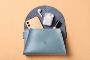 Lee más sobre el artículo Cómo combinar bolsos y carteras según tu estilo y ocasión