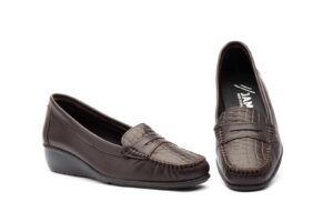 3125 Mocasín tipo kiowa para señora en piel de color marrón ( hecho en España)