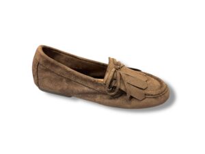 5556 Mocasín de señora en antelina de color marrón