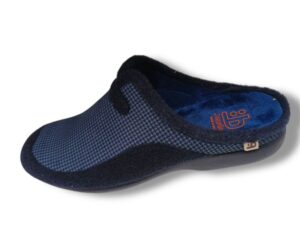 5604 Zapatilla para casa de caballero en suapel color azul, fabricada en España.