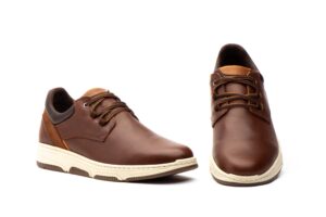R83-8429 Calzado para caballero tipo casual en piel de color marrón ( hecho en España)