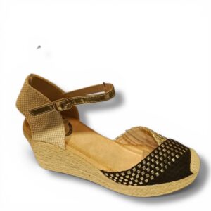 Cuña Señora color negro K 962 – Elegancia Mediterránea, Estabilidad y Confort para Cada Paso