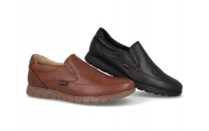 Zapato de piel para hombre modelo 13361 con elásticos laterales en negro y cuero