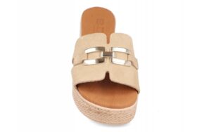 sandalia tipo pala con plataforma y adorno metálico para mujer modelo 205